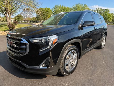 Used 2019 GMC Terrain SLT AWD/4WD image 1