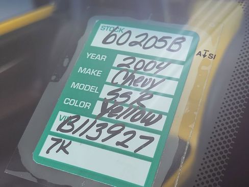 Used 2004 Chevrolet SSR w/ Preferred Equipment Group RWD image 20