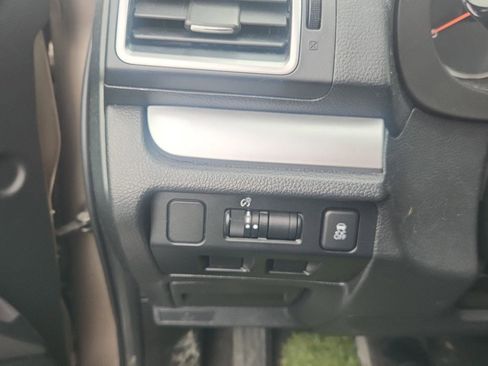 Used 2016 Subaru Forester 2.5i w/ Popular Package #2 image 12