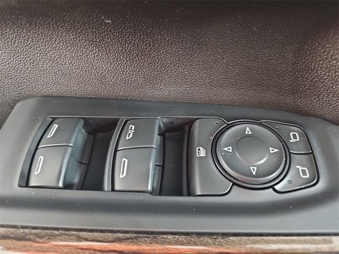 Certified 2021 Chevrolet Silverado 1500 RST image 32