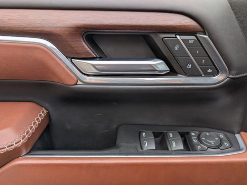 Used 2024 GMC Sierra 2500 Denali Ultimate w/ Max Trailering Package image 16