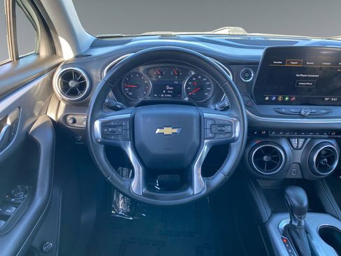 Used 2024 Chevrolet Blazer LT FWD image 12