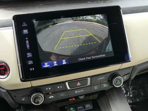 Used 2021 Honda Clarity Plug-In Hybrid image 21