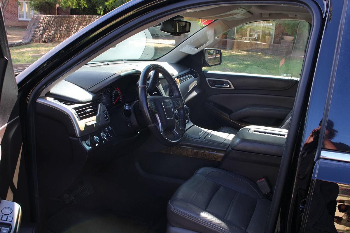 Used 2016 GMC Yukon XL Denali w/ Open Road Package AWD/4WD image 7