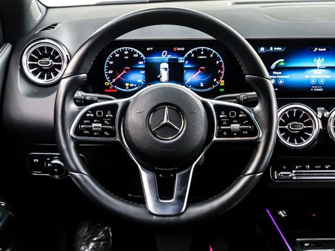 Certified 2023 Mercedes-Benz GLA 250 4MATIC w/ Premium Package image 18