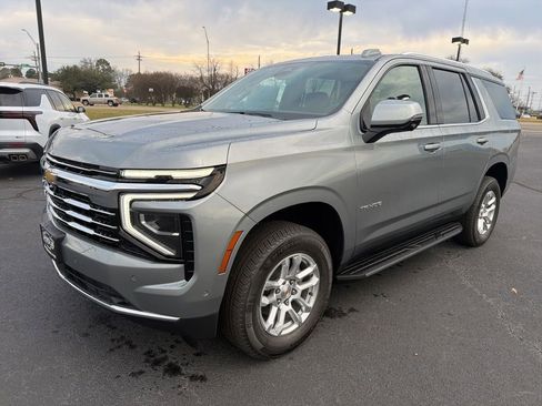 New 2026 Chevrolet Tahoe LT image 4