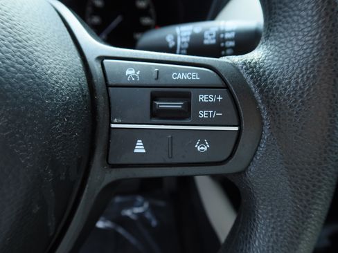 Certified 2024 Honda HR-V LX image 24