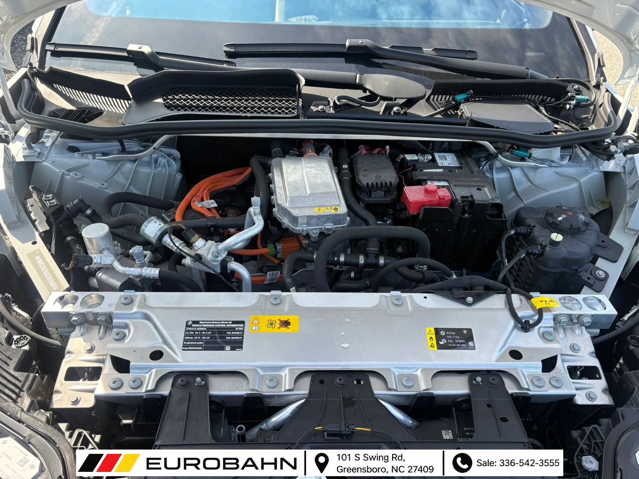 Used 2024 BMW iX xDrive50 AWD/4WD image 38