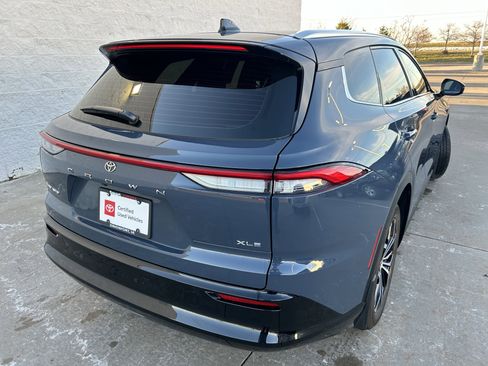 Certified 2025 Toyota Crown Signia image 6