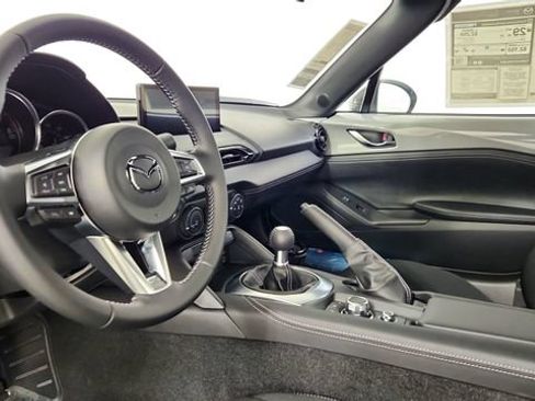 New 2026 MAZDA MX-5 Miata Club w/ Interior Package RWD image 11