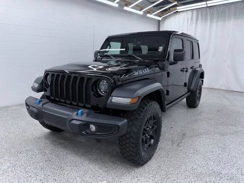 Used 2023 Jeep Wrangler Unlimited w/ Sun & Screen Package AWD/4WD image 5
