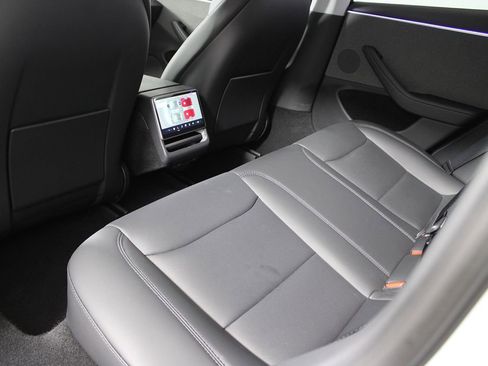 Used 2025 Tesla Model 3 Long Range RWD image 24