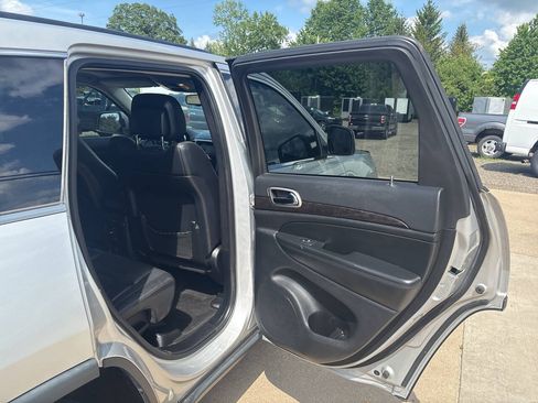 Used 2012 Jeep Grand Cherokee Altitude AWD/4WD image 10