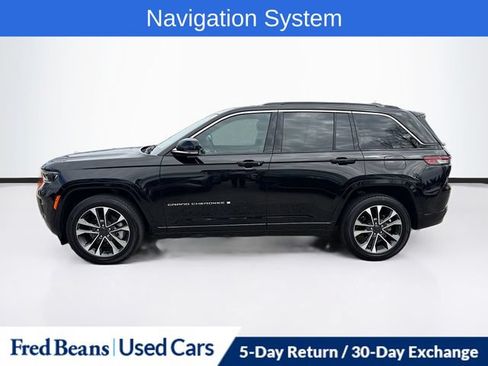 Used 2024 Jeep Grand Cherokee Overland AWD/4WD image 3