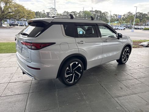 Used 2022 Mitsubishi Outlander SEL image 9
