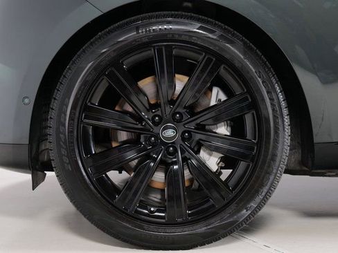Used 2023 Land Rover Range Rover SE image 9