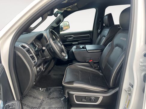 Used 2023 RAM 1500 Laramie image 9
