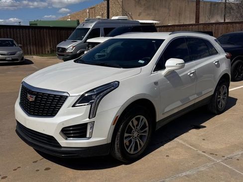 Used 2023 Cadillac XT5 Luxury image 3