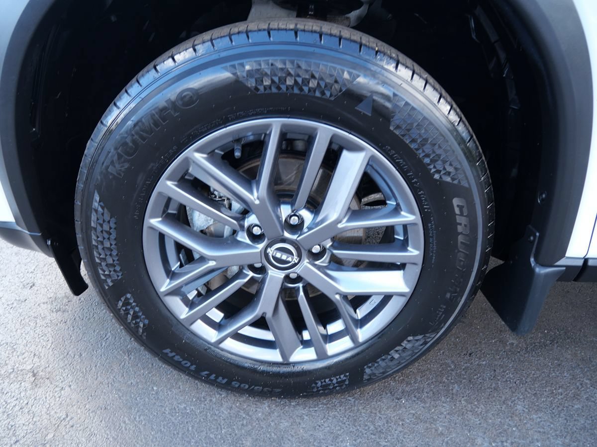 Used 2023 Nissan Rogue S AWD/4WD image 33
