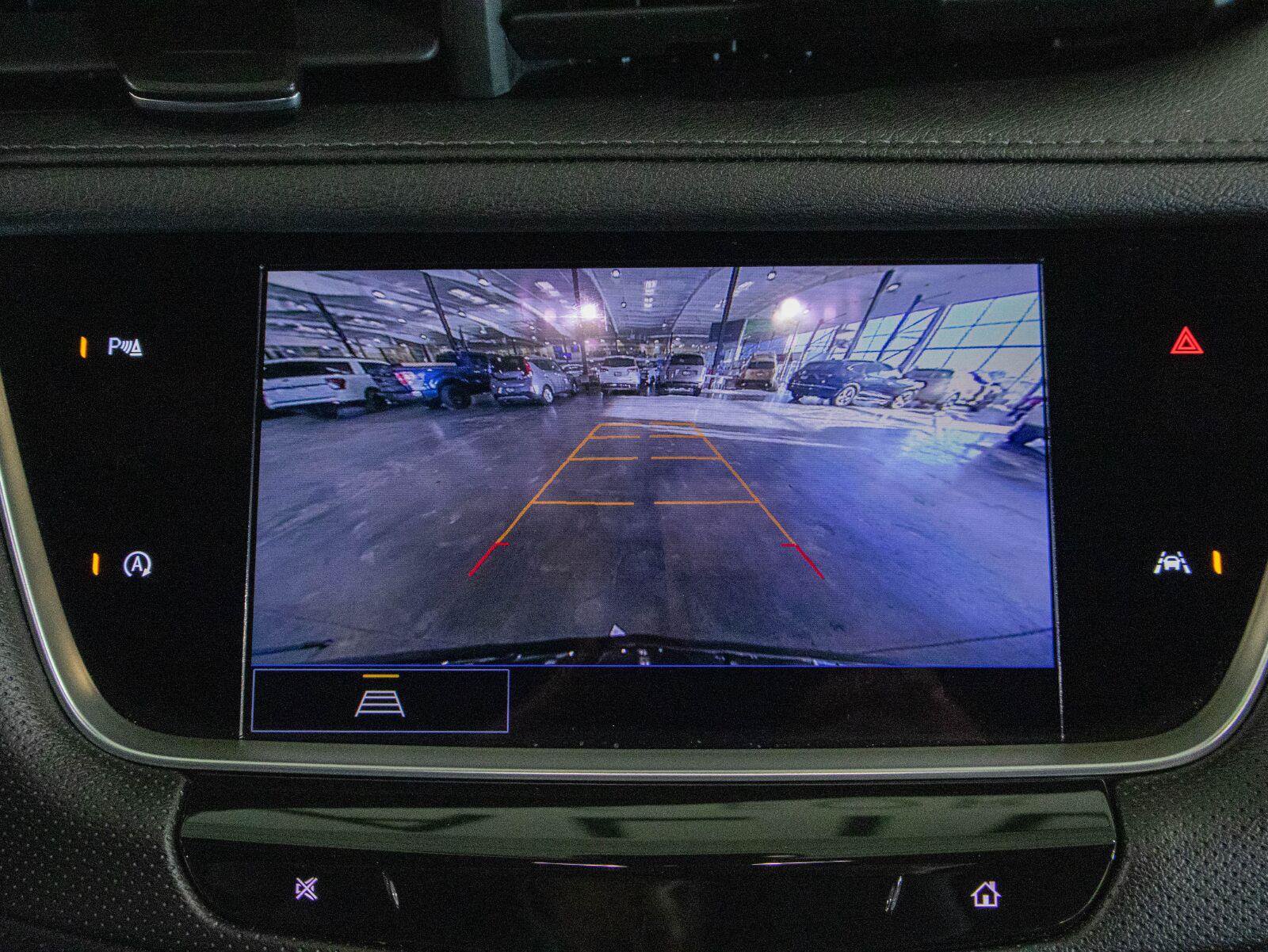 Used 2023 Cadillac XT6 Luxury FWD image 6
