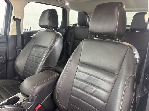 Used 2014 Ford Escape Titanium w/ Equipment Group 401A FWD image 11