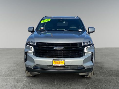 Used 2024 Chevrolet Suburban RST RWD image 8