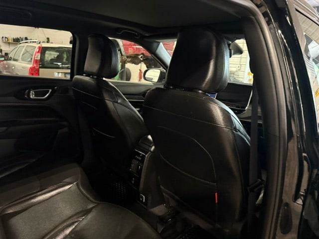 Certified 2025 Jeep Compass Trailhawk w/ Trailhawk Elite Group AWD/4WD image 19