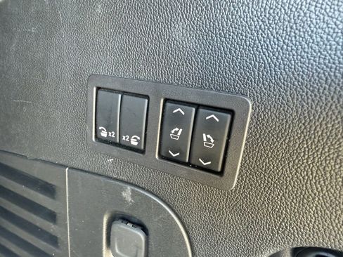 Certified 2018 GMC Yukon Denali w/ Denali Ultimate Package image 41