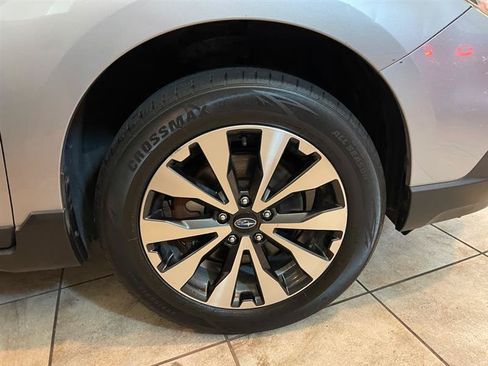 Used 2015 Subaru Outback 2.5i Limited AWD/4WD image 95
