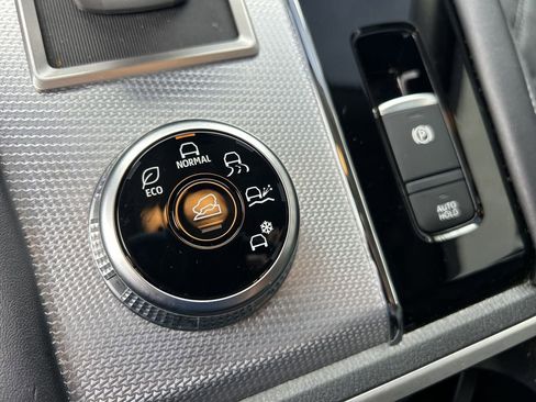 Used 2024 Mitsubishi Outlander SEL image 27