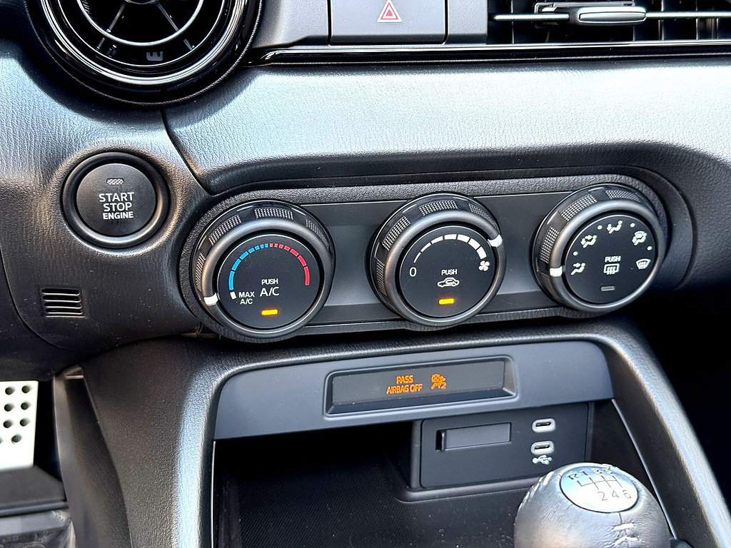 New 2026 MAZDA MX-5 Miata Sport w/ Interior Package RWD image 17