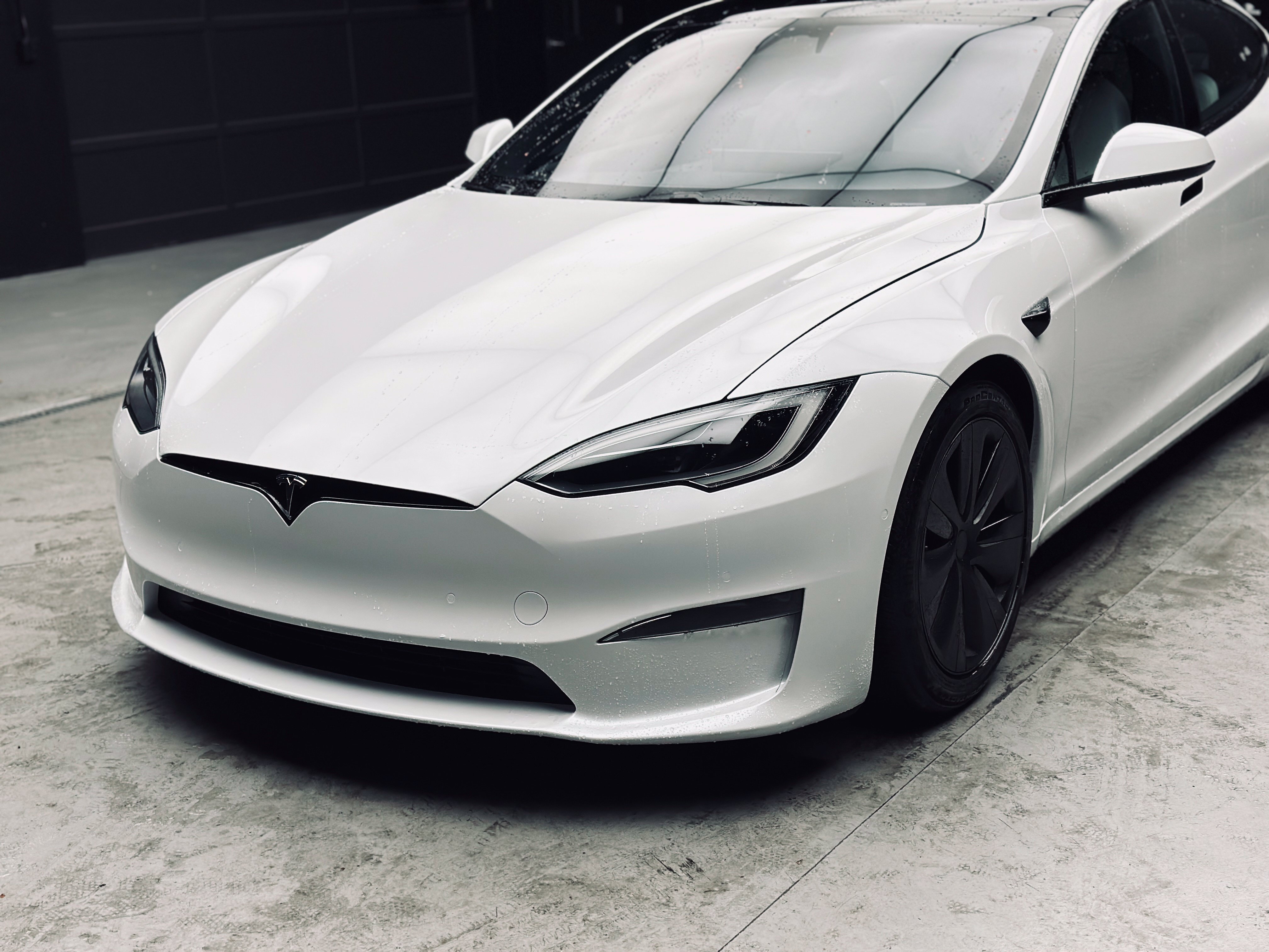 Used 2022 Tesla Model S AWD/4WD image 13
