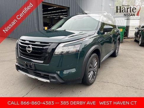 Certified 2024 Nissan Pathfinder SL w/ SL Premium Package AWD/4WD image 1