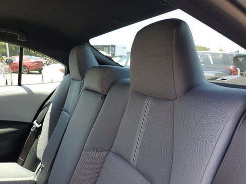 Used 2026 Toyota Corolla SE FWD image 9