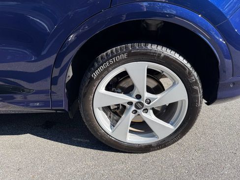 Used 2025 Audi Q5 Premium Plus w/ Premium Plus AWD/4WD image 11