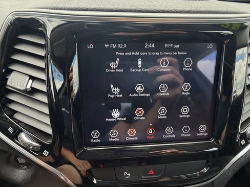 Used 2020 Jeep Cherokee Limited AWD/4WD image 32