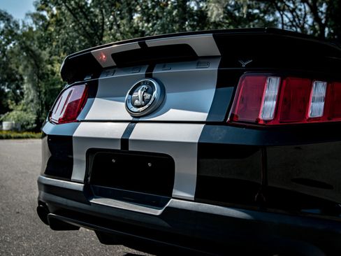Used 2010 Ford Mustang Shelby GT500 image 11