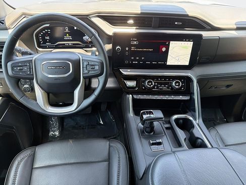 Used 2023 GMC Sierra 1500 Denali w/ Denali Reserve Package AWD/4WD image 7