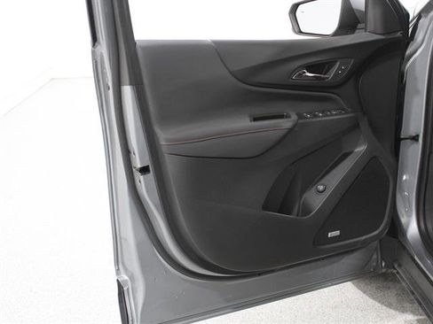 Used 2023 Chevrolet Equinox RS w/ RS Leather Package image 4