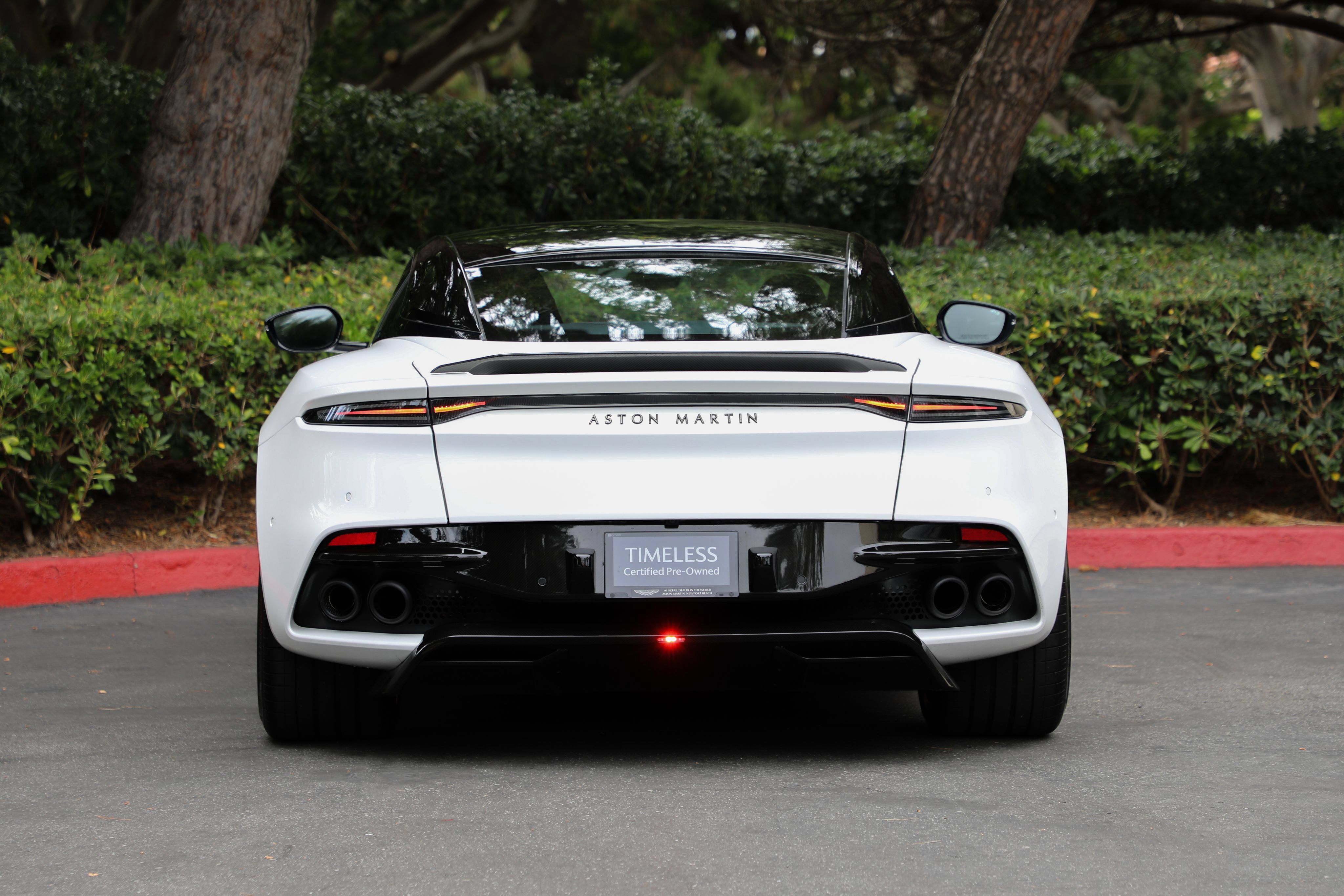 Used 2023 Aston Martin DBS Coupe RWD image 41