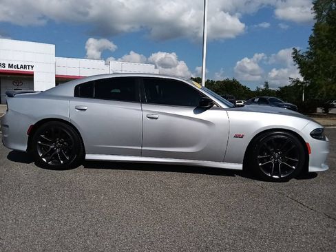 Used 2023 Dodge Charger Scat Pack RWD image 2