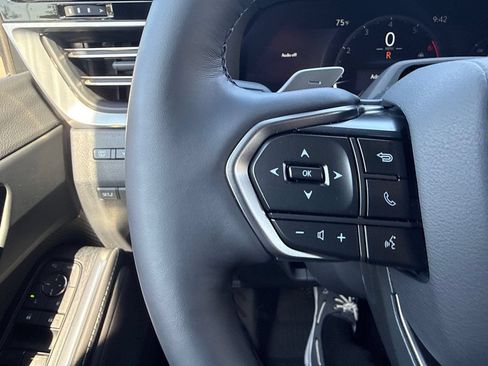 Used 2026 Lexus GX 550 w/ Accessory Package (2T) AWD/4WD image 19
