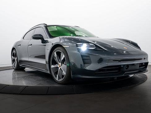 Certified 2024 Porsche Taycan GTS image 9