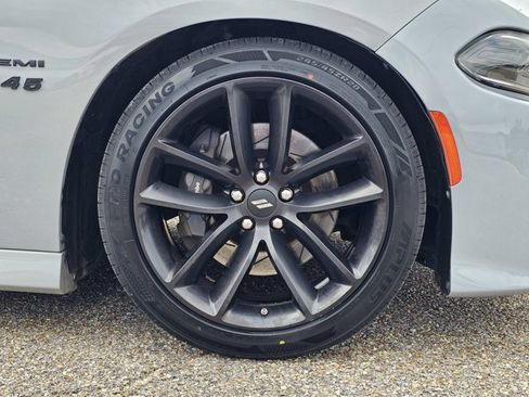 Used 2022 Dodge Charger R/T w/ Plus Group RWD image 6