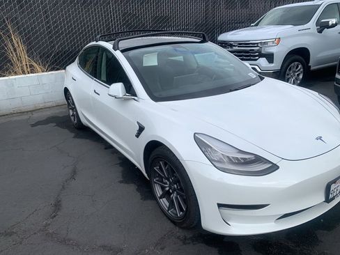 Used 2020 Tesla Model 3 Standard Range Plus RWD image 5