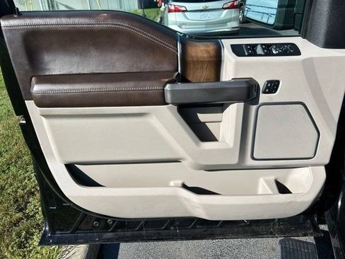 Used 2019 Ford F150 Limited AWD/4WD image 11