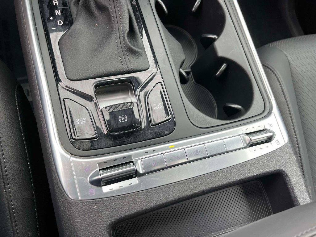 Certified 2026 Kia Carnival SX Prestige FWD image 22