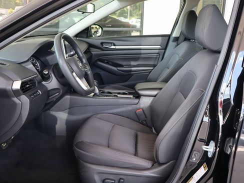 Used 2021 Nissan Altima 2.5 SV image 12