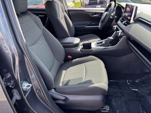Used 2024 Toyota RAV4 XLE image 29