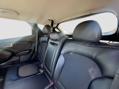 Used 2014 Hyundai Tucson SE image 25